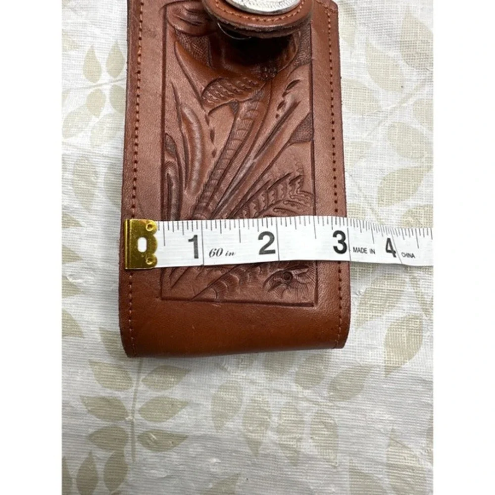 Leather case magnetic closure tooled cell phone cigarettes cigar‎ case Paraguay